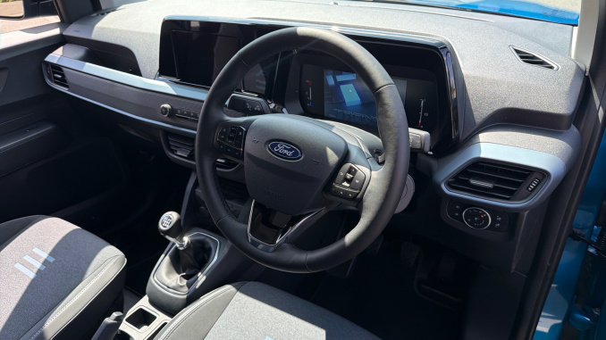 Ford Transit Courier Diesel 1.5 EcoBlue Limited Van - Image 16